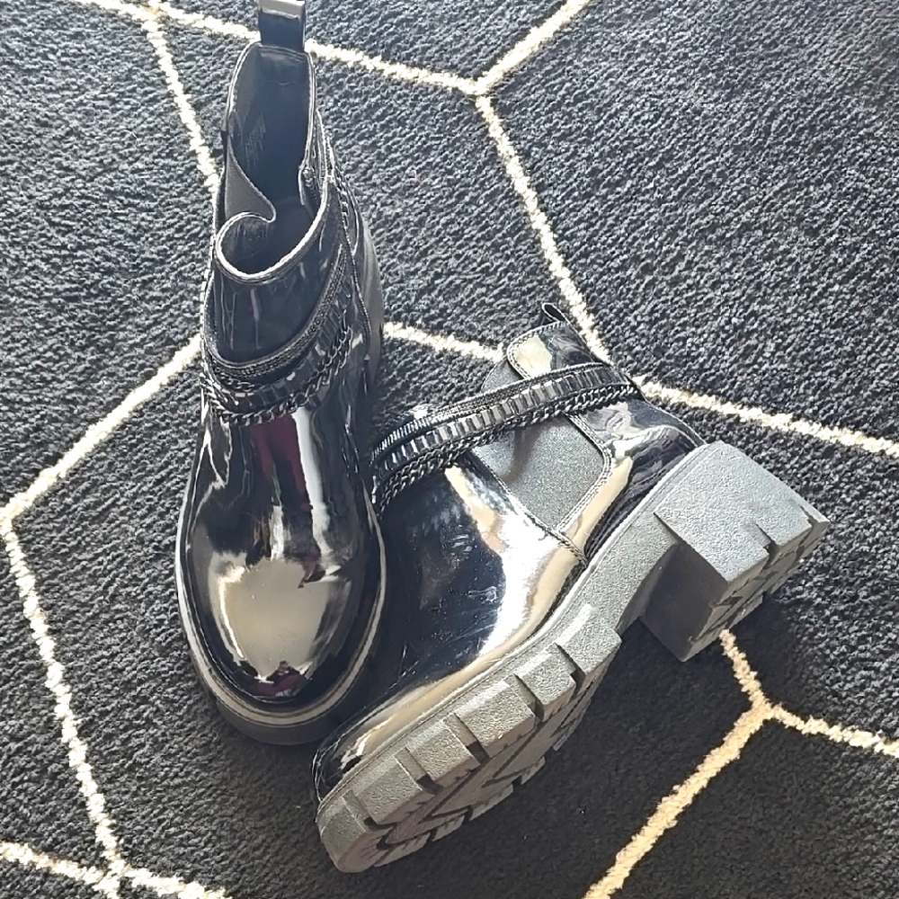 Shiny Black Boots WIDE FIT